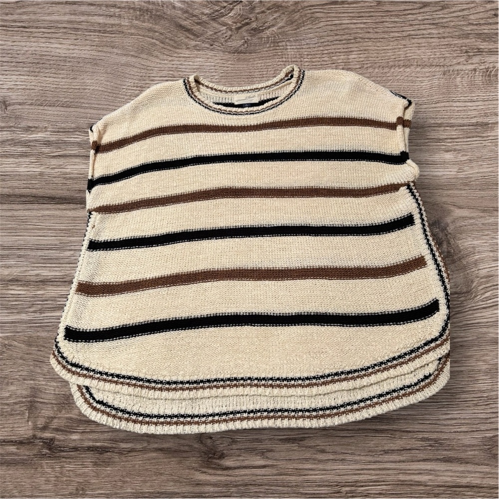 EUC Women’s Striped Knit Top